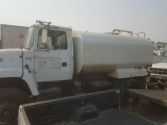 1995 FORD LN8000 2000 GAL WATER TRUCK